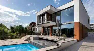 Kulcsrakész építés, háztervező és építészmérnök kollégáinktól