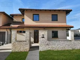 Hagyományos Ikerház, 127m2, Földszint+Emelet, Kontytető (Üröm) - Előnézeti kép