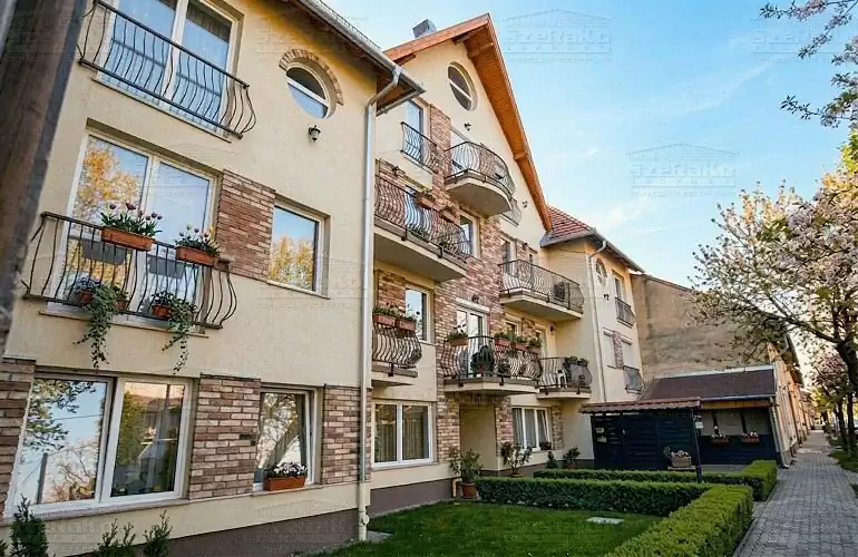 Hagyományos Egyedi Társasház, 1875m2, Földszint+3 Emelet, Kontytető+Nyeregtető (Budapest-Rákospalota) - Elkészült állapot (4. kép)