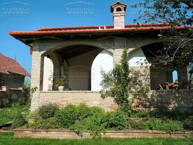 Mediterrán Családi ház, 255m2, Pince+Földszint+Tetőtér, Kontytető (Dunakeszi-Szabadságliget) - Elkészült állapot (4. kép)