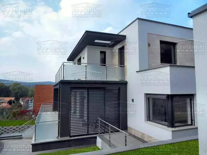 Modern Családi ház, 298m2, Pince+Földszint+Emelet, Lapostető (Budapest-Pesthidegkút) - Elkészült állapot (2. kép)