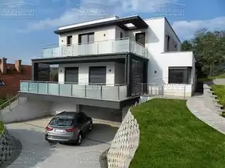 Modern Családi ház, 298m2, Pince+Földszint+Emelet, Lapostető (Budapest-Pesthidegkút) - Előnézeti kép