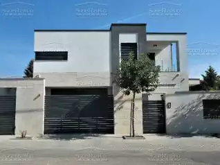Modern Családi ház, 297m2, Földszint+Emelet, Nyeregtető+Lapostető (Csömör) - Előnézeti kép