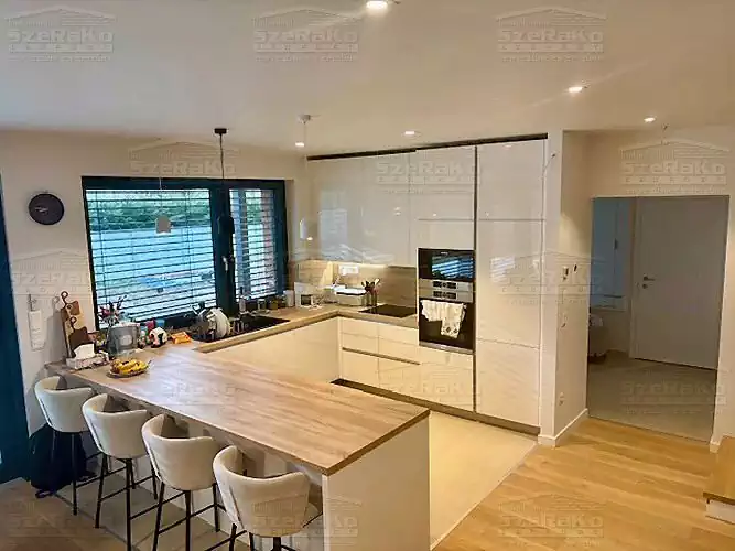 Modern Családi ház, 193m2, Földszint+Emelet, Nyeregtető+Lapostető (Csopak) - Elkészült állapot (7. kép)