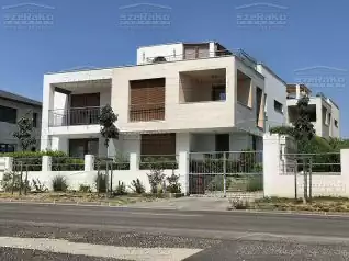Modern Társasház, 2x228m2, Földszint+2 Emelet, Lapostető (Balatonfüred) - Előnézeti kép